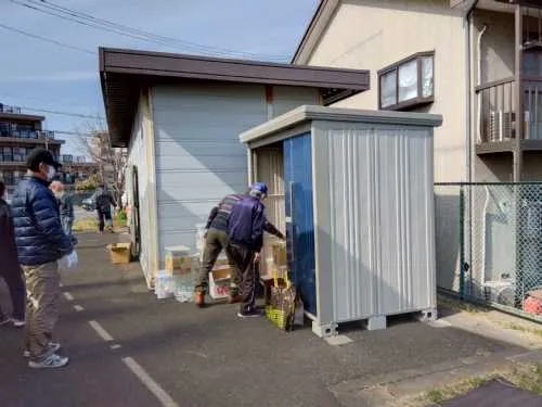 隣の新しい倉庫